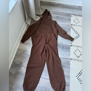 Nike sweatpants and sweatshirt